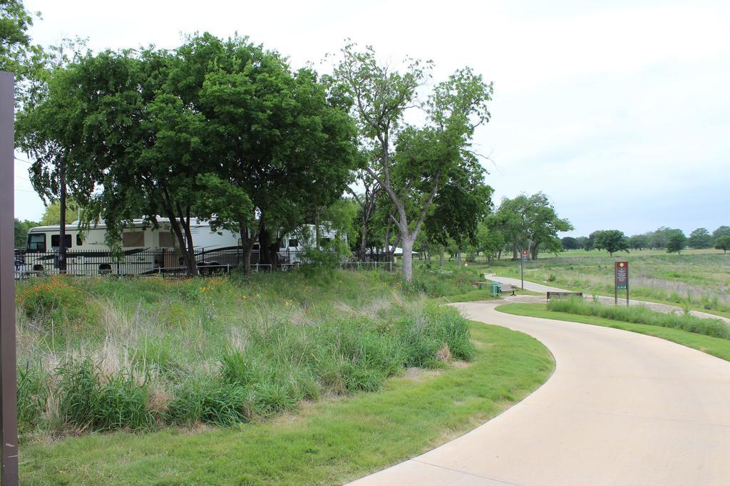 Travelers World Rv Resort San Antonio Luaran gambar