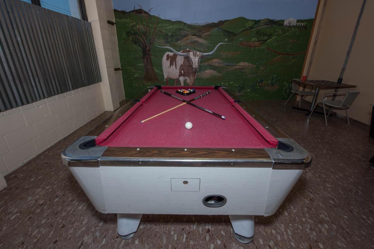 Travelers World Rv Resort San Antonio Luaran gambar